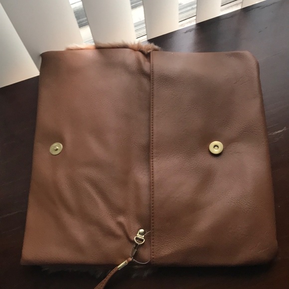 Purse - Picture 2 of 5